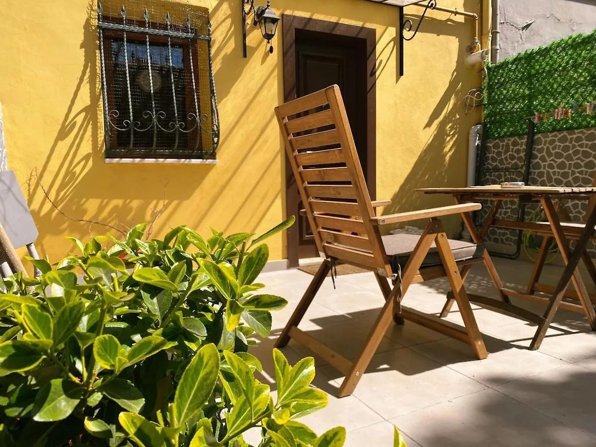 Apartment Studio Flat In Ortakoey Istanbul